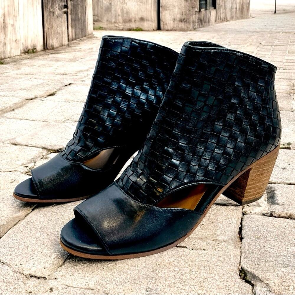 Patricia Nash Black Woven Ankle Booties